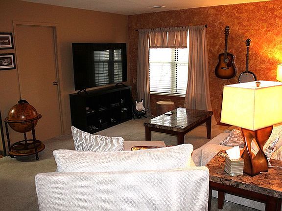5th image of 175 Main Ave APT 123