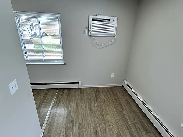 136 S 7th Street — Photo 2