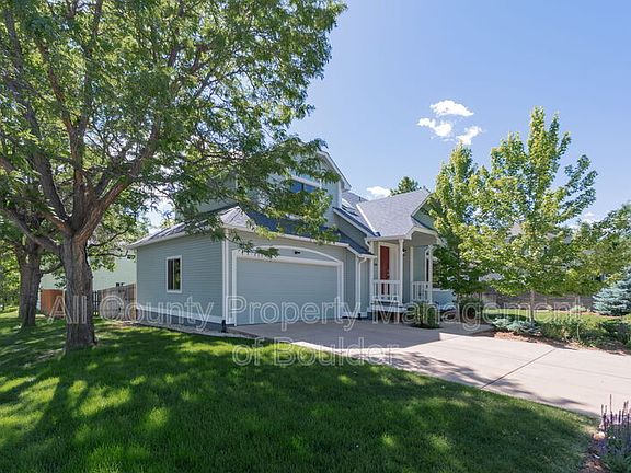 2nd image of 1288 Redwood Ave