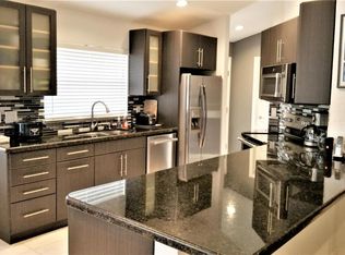 5469 Grande Palm Cir, Delray Beach, FL 33484