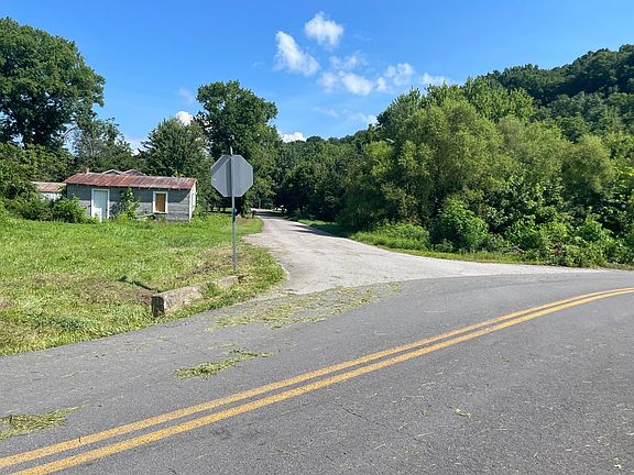 4th image of 319 Dry Creek Rd