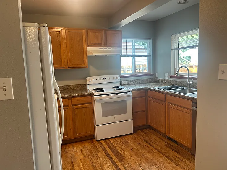 2940 S Williams St — Photo 3