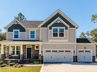 120 Dunwich Ln, Whispering Pines, NC 28327