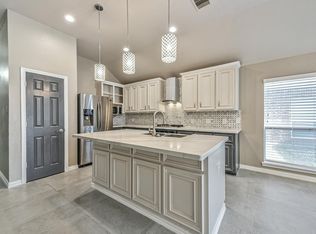 9222 Red Castle Ln, Humble, TX 77396
