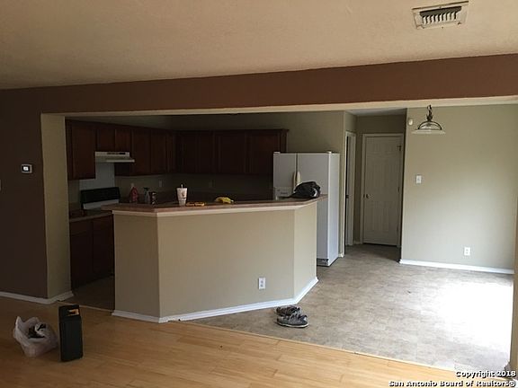 5th image of 10155 Cedarcliff
