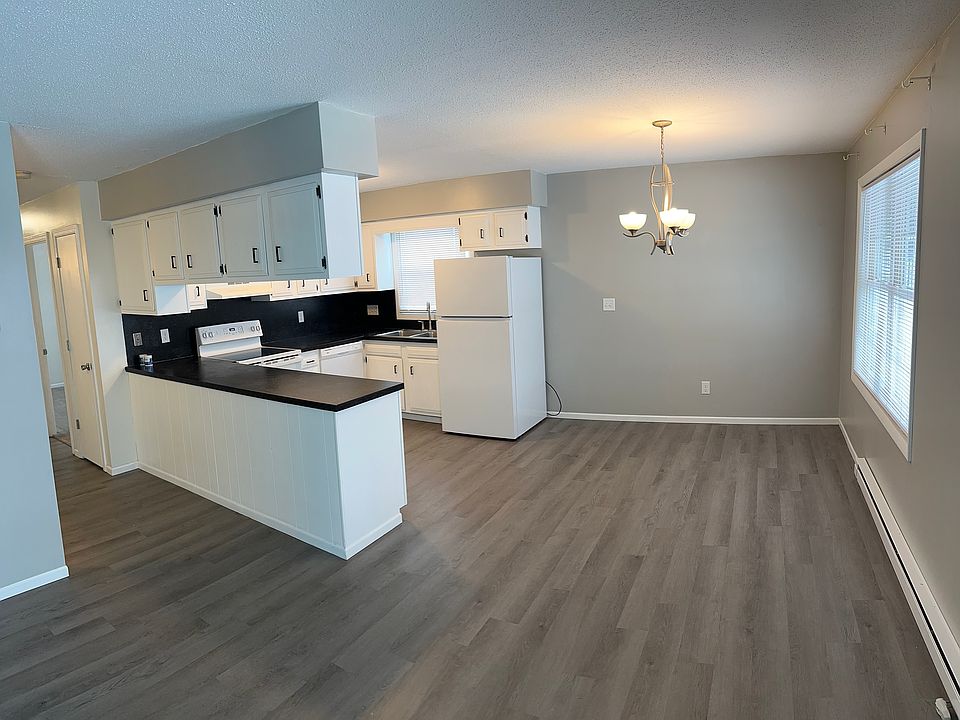 1st image of 2046-2048 Brookhaven Dr