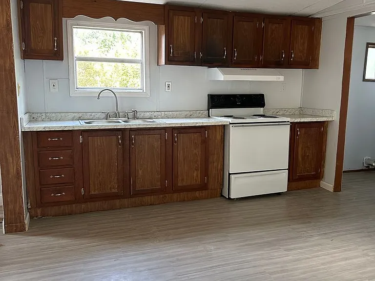 6614 Fitts Rd — Photo 12