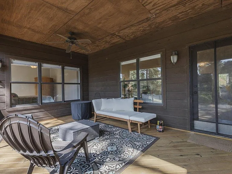 116 Lei Ct — Photo 32