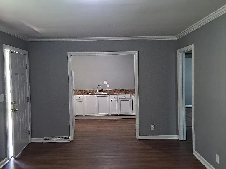 5900 Avenue M #B — Photo 11