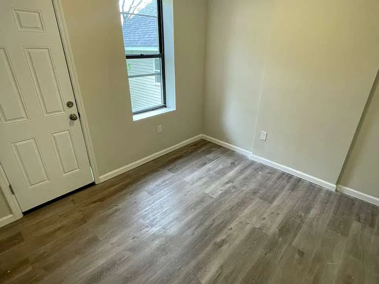 383 Avon Ave #3L — Photo 8