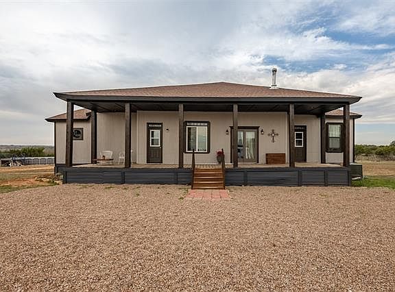 3rd image of 15204 Margarita Ct