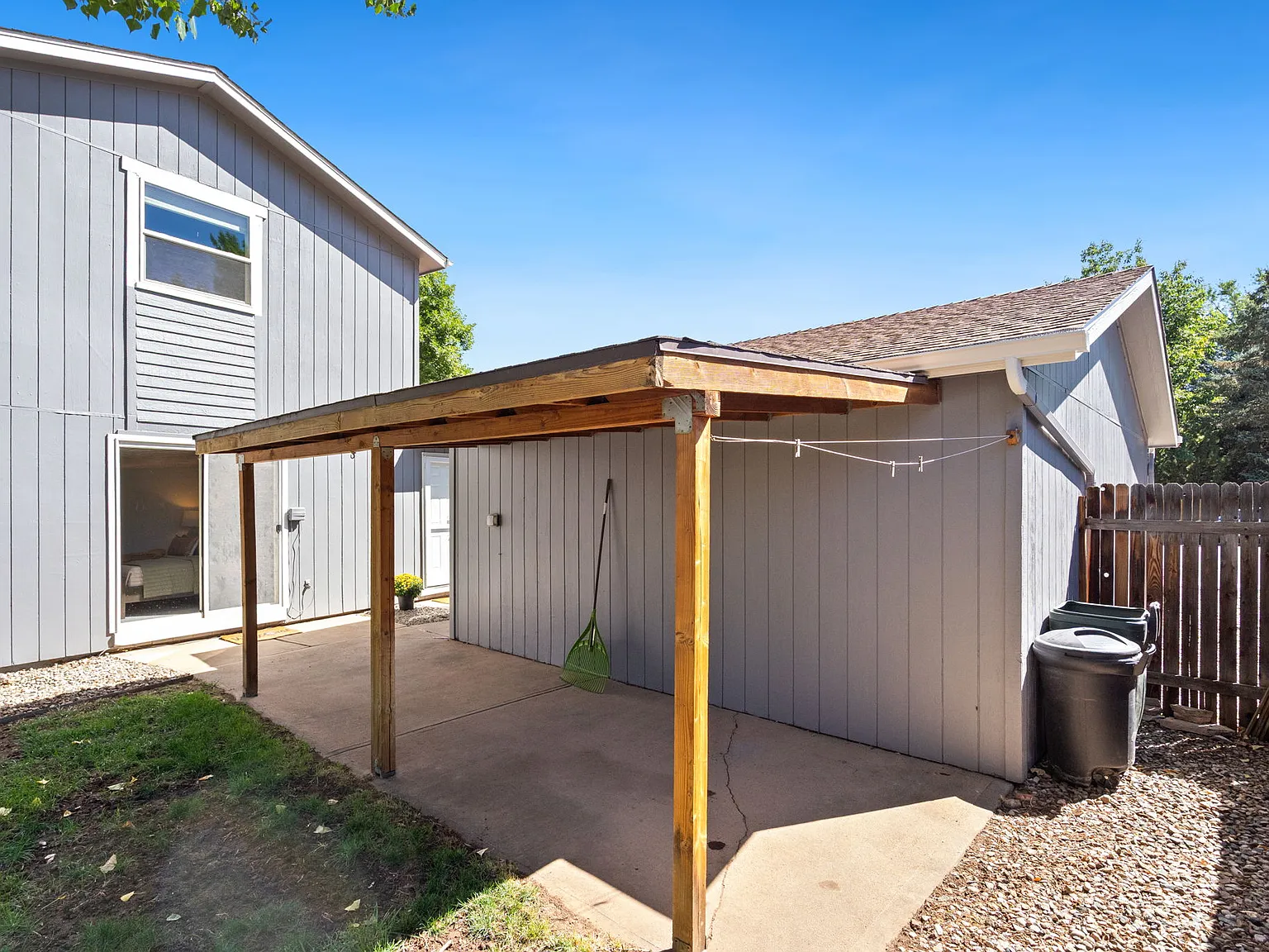 3 bed, 1440 sqft, $2,500 — Photo 3