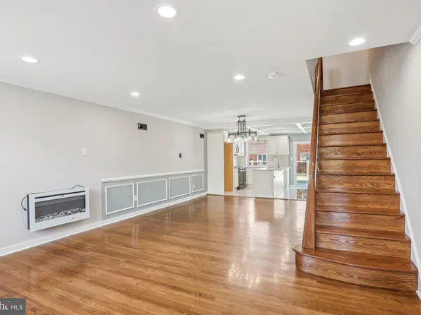 323 E Claremont Rd, Philadelphia, PA 19120