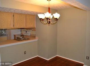 1678 Harvest Green Ct, Reston, VA 20194