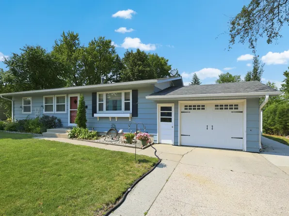 1719 Olwien St, Brookings, SD 57006