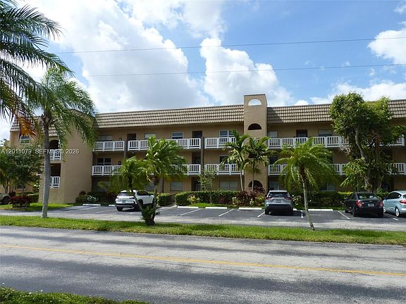 3rd image of 9241 Sunrise Lakes Blvd APT 201
