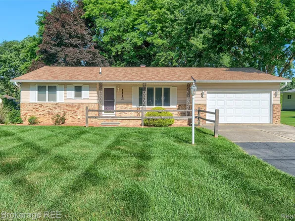 1113 Cora Dr, Flint, MI 48532