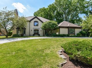 1484 Garywood Dr, Willowbrook, IL 60527