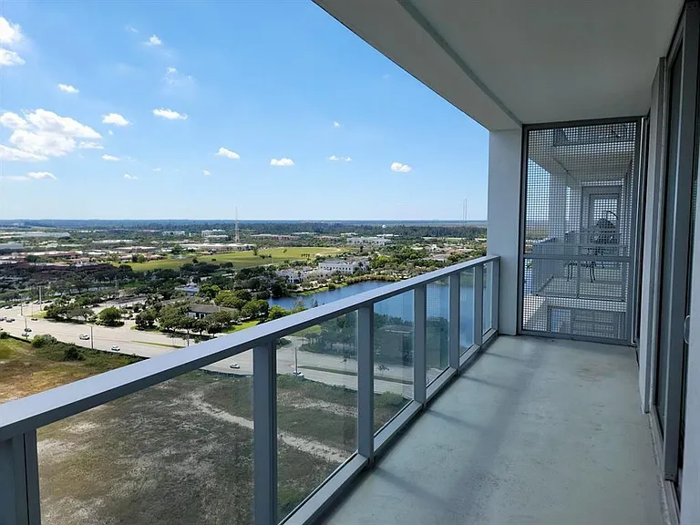 2000 Metropica Way #2107 — Photo 27