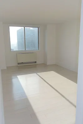 Rented by Perlbinder Realty | media 14