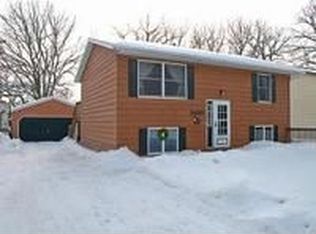 2420 Melody St SE, Rochester, MN 55904