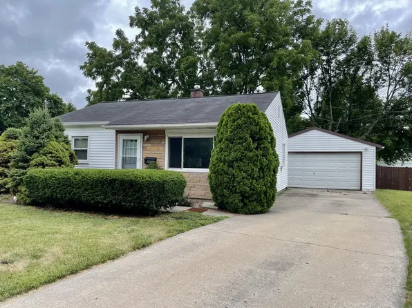 2026 Melba Pl, Peru, IL 61354