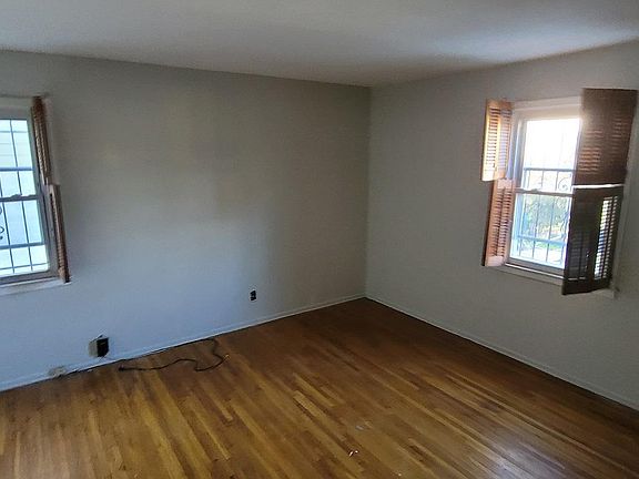 3rd image of 10583 Flatlands 7th St #1