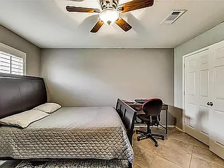 1206 Periwinkle Dr — Photo 20
