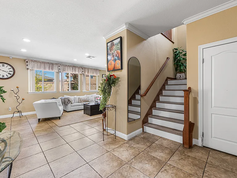 44256 Dahlia St — Photo 17