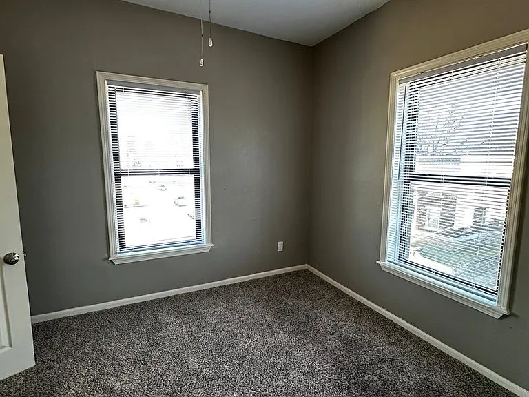 240 S Quincy Ave — Photo 8