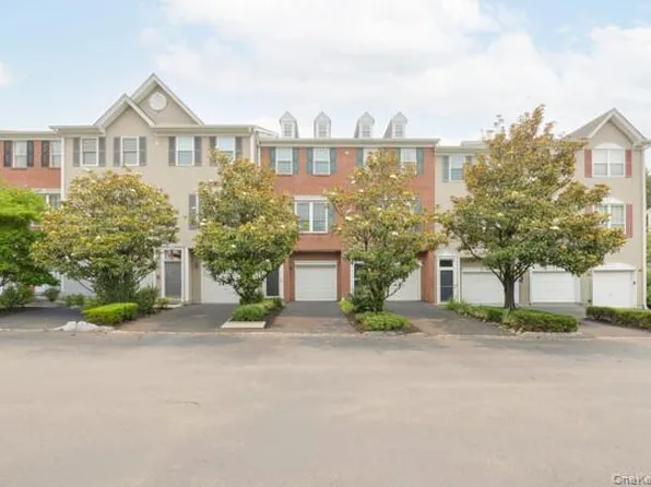 35 Meadow Lane 35-Building 8F, Nanuet, NY 10954