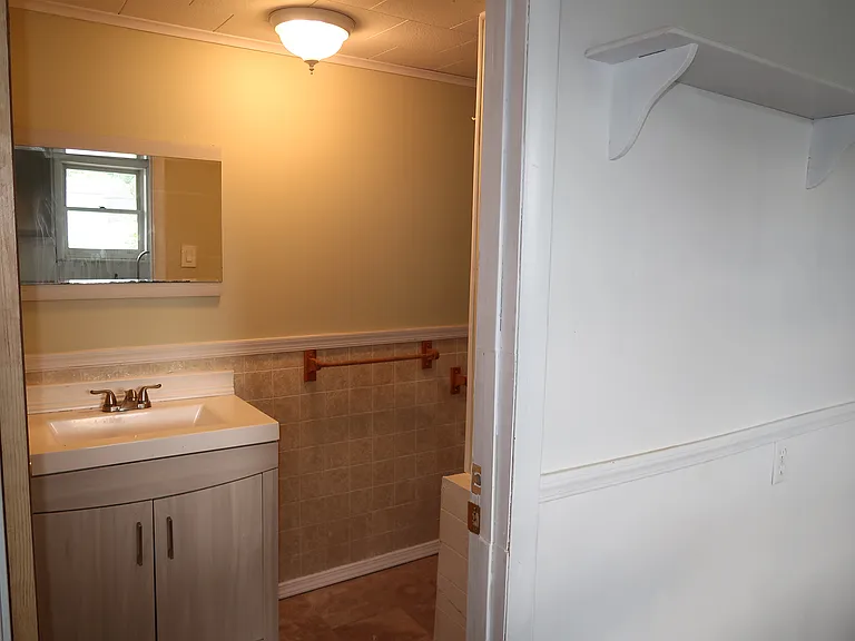 2037 Mahantongo St #2 — Photo 6