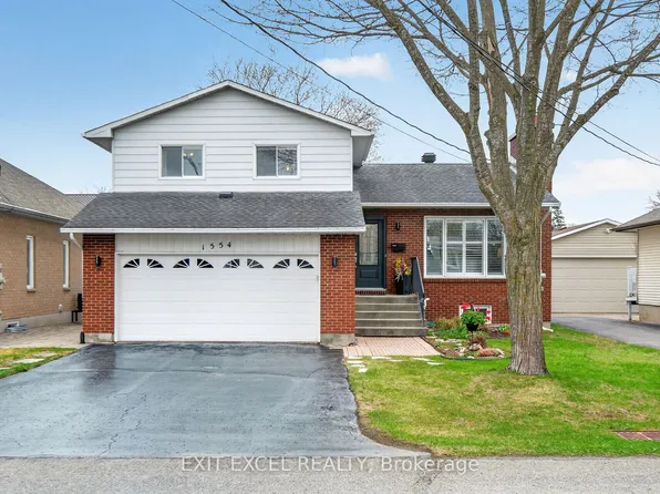 1554 Rosebella Ave, Ottawa, ON K1T 1E8
