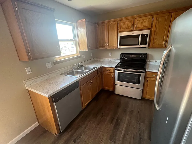 314 S Creekside Ct #314 — Photo 8