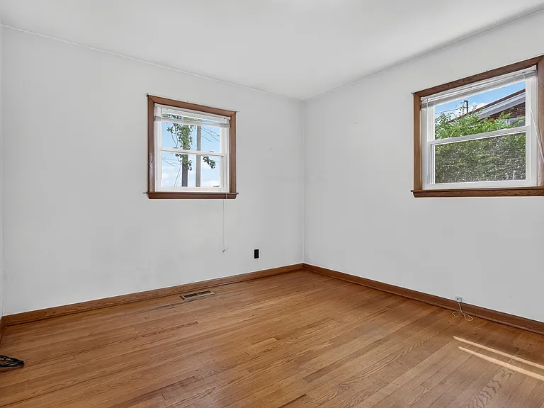 418 Polk St — Photo 18