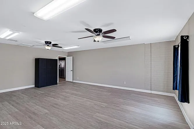 110 W Del Rio Dr — Photo 30
