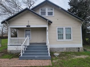 1805 Lone Tree Rd, Victoria, TX 77901