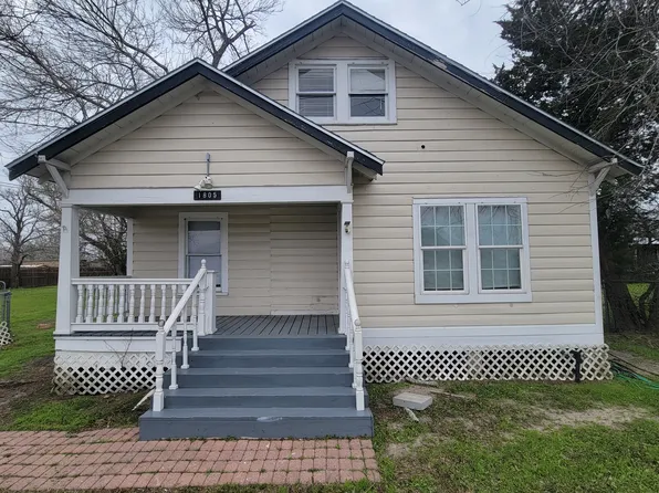 1805 Lone Tree Rd, Victoria, TX 77901