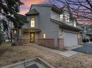 7482 Cahill Rd, Edina, MN 55439