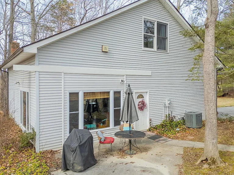 1701 Sterling Dr — Photo 20