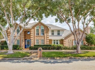 6715 Blake Dr, Arlington, TX 76001