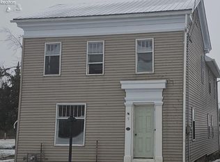 9 W Main St, North Fairfield, OH 44855