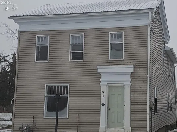 9 W Main St, North Fairfield, OH 44855