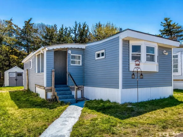 2 Depot St #2, Wareham, MA 02571
