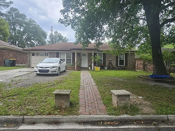 206 Wesley St, Savannah, GA 31406