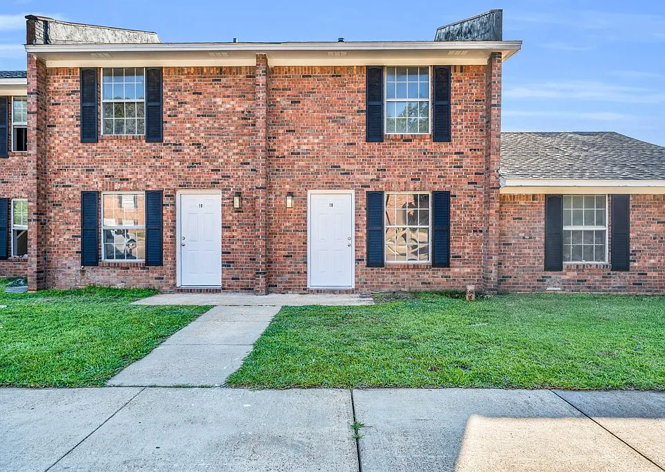 Eastwood Apts