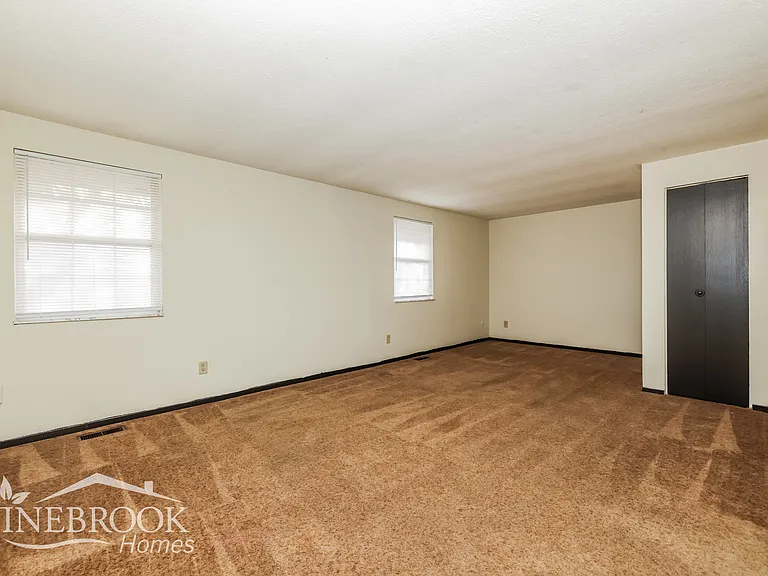 7648 Pomeranian Dr — Photo 9