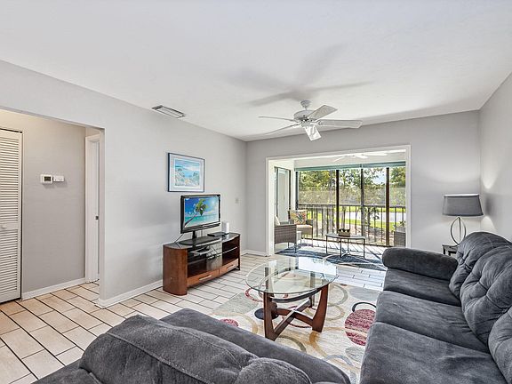 3rd image of 228 Fox Glen Dr APT 3301