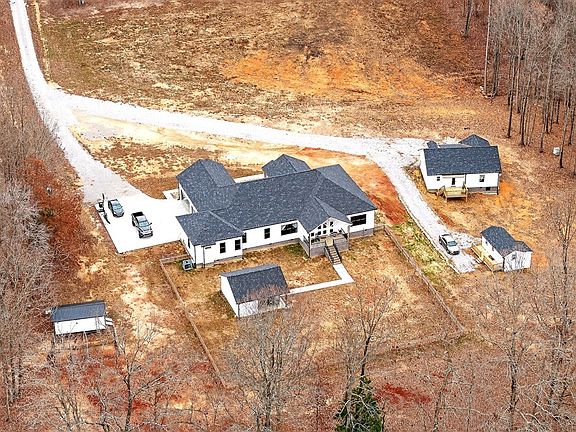 73rd image of 377 Margot Dr