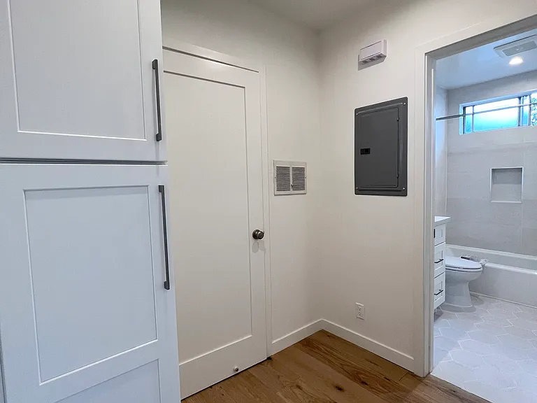 517 Pier Ave #1 — Photo 10